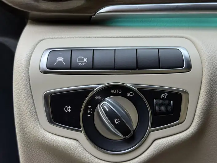 Mercedes-Benz V-Class 2021 Model V 260 L Long wheelbase Deluxe Edition – фото 9