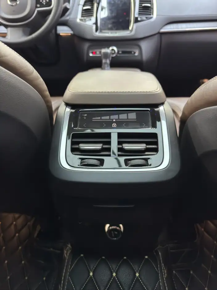 Volvo XC90 2020 Model T6 4WD Smart Elegance Deluxe Edition 7 seat – фото 8