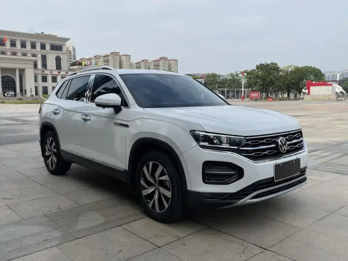 Volkswagen Tayron 2022 Model 330TSI 2WD Luxury Zhilian Edition – фото 3