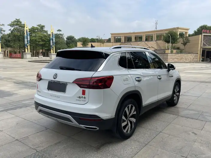 Volkswagen Tayron 2022 Model 330TSI 2WD Luxury Zhilian Edition – фото 7