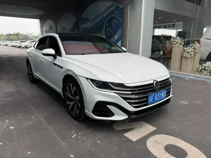 Volkswagen CC 2024 Model 330TSI Dazzling version – фото 3