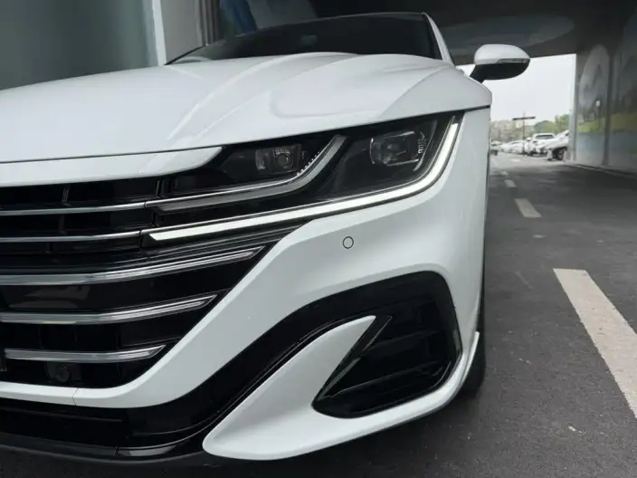 Volkswagen CC 2024 Model 330TSI Dazzling version – фото 8