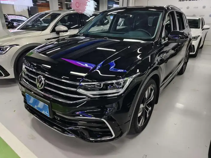 Volkswagen Tiguan L 2022 Model 330TSI Automatic 2WD R-Line Enjoy the version more – фото 1