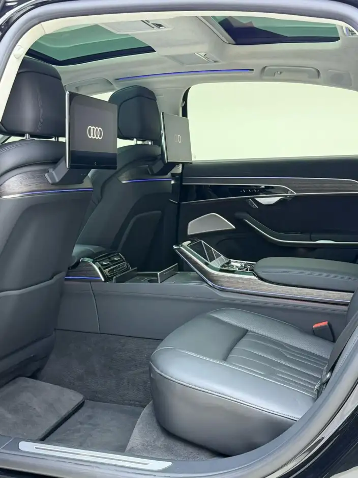 Audi A8 2022 Model A8L 55 TFSI quattro Noble Model Collector Edition Edition – фото 8