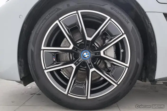 BMW i4 2022 Model eDrive40 – фото 8