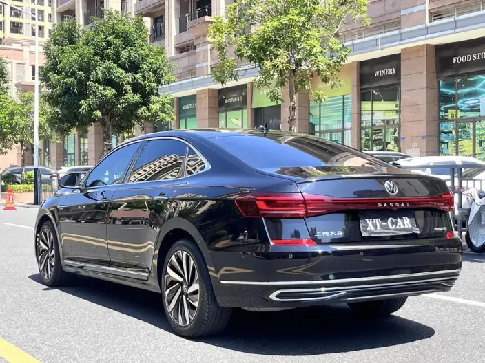 Volkswagen Passat 2022 Model 380TSI Deluxe Edition – фото 4
