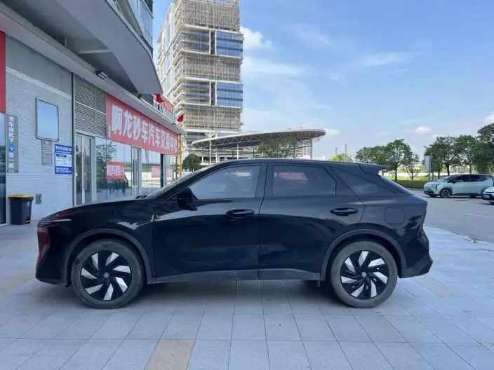 Venucia V+ DD-i 2023 Model 60KM iD Edition – фото 3