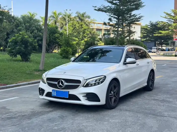 Mercedes-Benz C-Class Imported 2020 Model C 260 Travel Sedan – фото 1