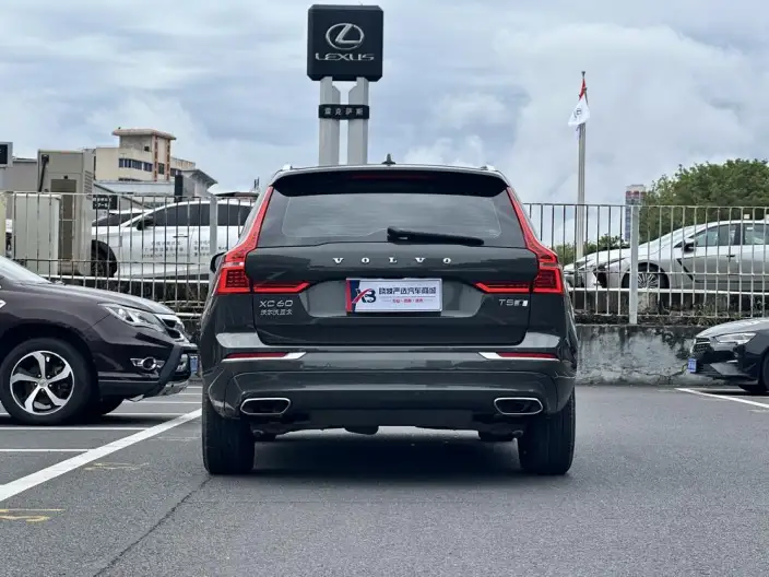 Volvo XC60 2020 Model T5 4WD Smart Range Deluxe Edition – фото 4