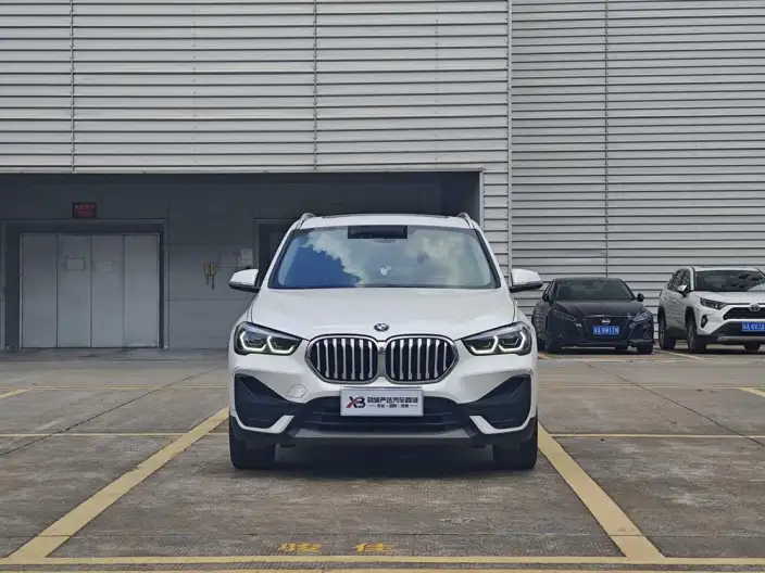 BMW X1 2022 Model sDrive25Li Leading Model – фото 2