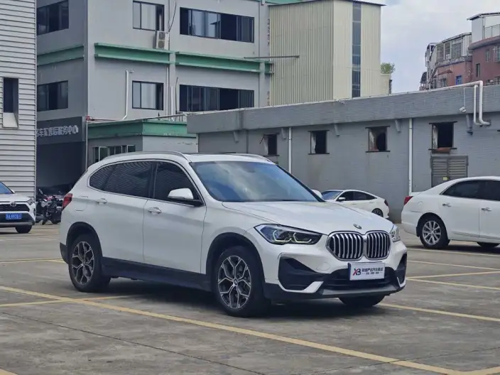 BMW X1 2022 Model sDrive25Li Leading Model – фото 3