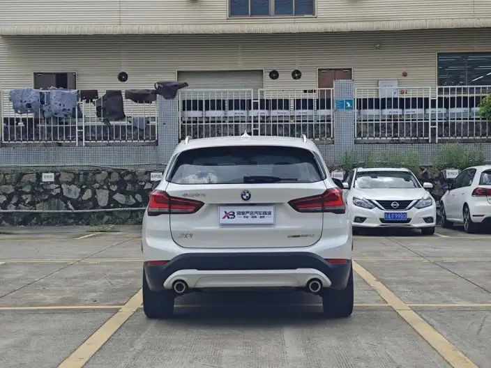 BMW X1 2022 Model sDrive25Li Leading Model – фото 6