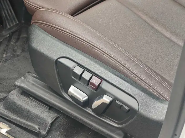BMW X1 2022 Model sDrive25Li Leading Model – фото 8