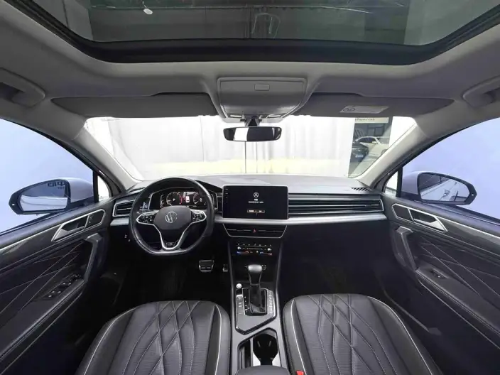 Volkswagen Tiguan L 2022 Model 330TSI Automatic 2WD R-Line Enjoy the version more – фото 7