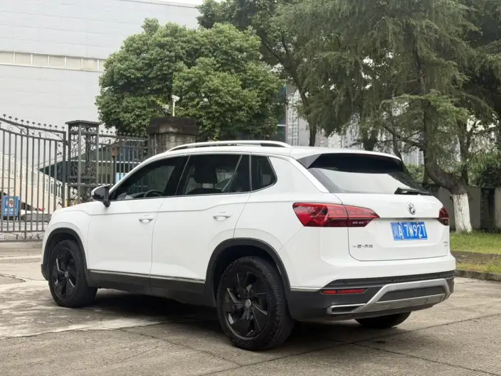 Volkswagen Tayron 2020 Model 330TSI Luxury Zhilian Edition – фото 4