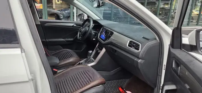Volkswagen T-Roc 2020 Model 280TSI DSG 2WD Enterprising Model – фото 8