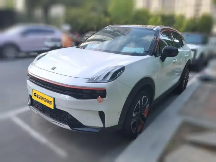 Lynk & Co 06 2020 Model 1.5T Shine Halo