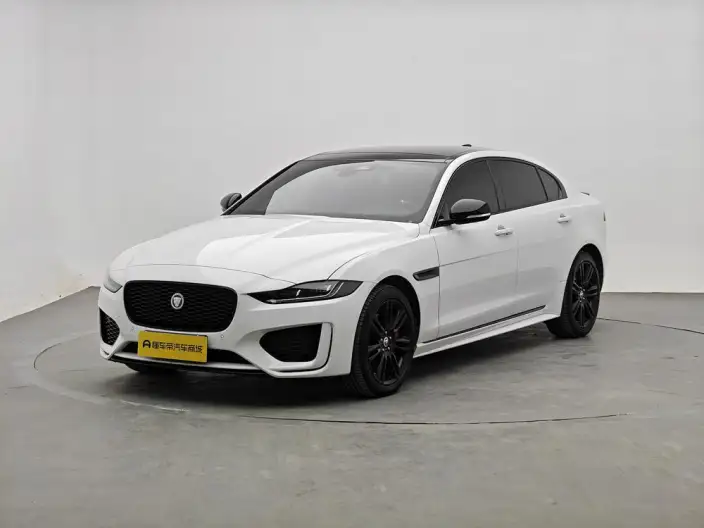 Jaguar XE L 2025 Model 2.0T 250PS R-DYNAMIC 90th Anniversary Collector Edition Edition – фото 1