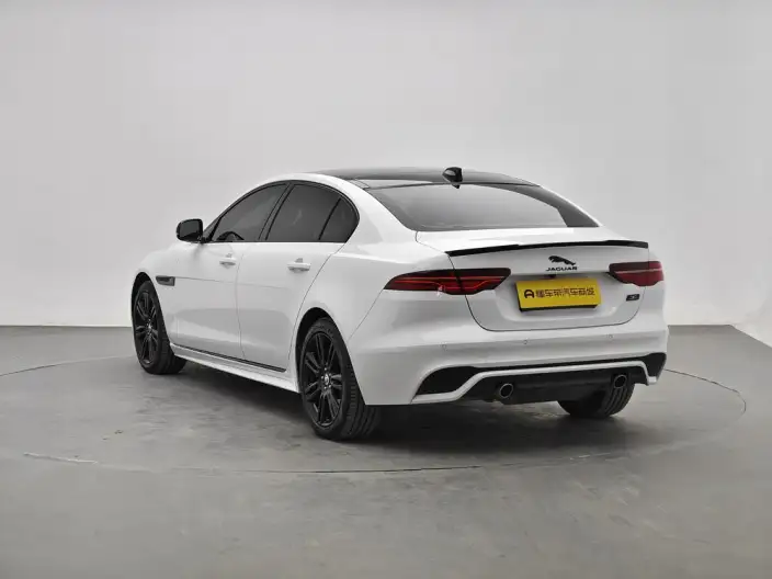 Jaguar XE L 2025 Model 2.0T 250PS R-DYNAMIC 90th Anniversary Collector Edition Edition – фото 5