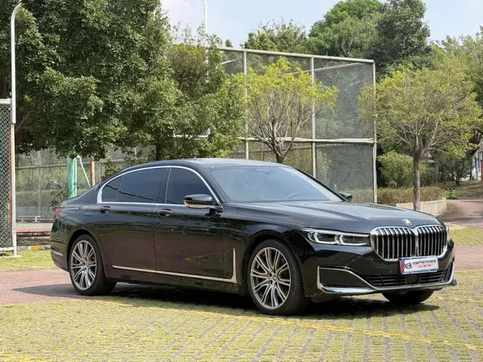 BMW 7 Series 2022 Model 740Li xDrive Executive Model Luxury Set – фото 3