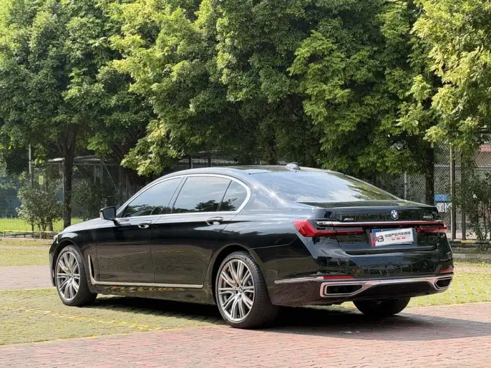 BMW 7 Series 2022 Model 740Li xDrive Executive Model Luxury Set – фото 5
