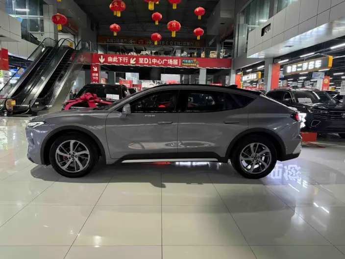 EVOS 2022 Model EcoBoost 245 Fashion edition