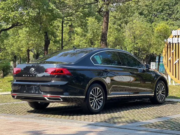 Volkswagen Magotan 2020 Model 330TSI DSG Luxury Model – фото 7