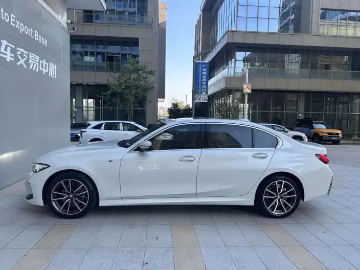 BMW 3 Series 2023 Model 320Li M Sports Set – фото 3
