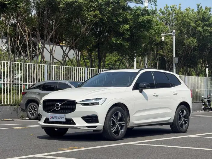 Volvo XC60 2021 Model T5 4WD Smart Range Sports Edition – фото 1