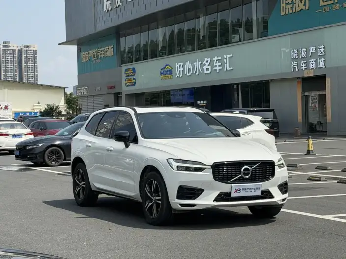 Volvo XC60 2021 Model T5 4WD Smart Range Sports Edition – фото 3