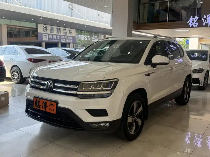Volkswagen Tharu 2022 Model 280TSI 2WD Comfort Edition – фото 1