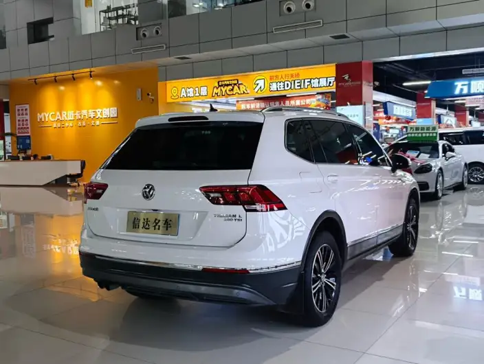 Volkswagen Tiguan L 2020 Model 280TSI Automatic 2WD Panorama Comfort Edition China VI – фото 7