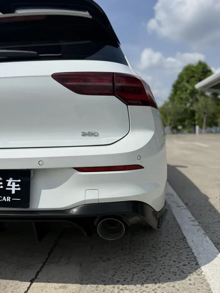 Volkswagen Golf 2021 Model 280TSI DSG R-Line – фото 8