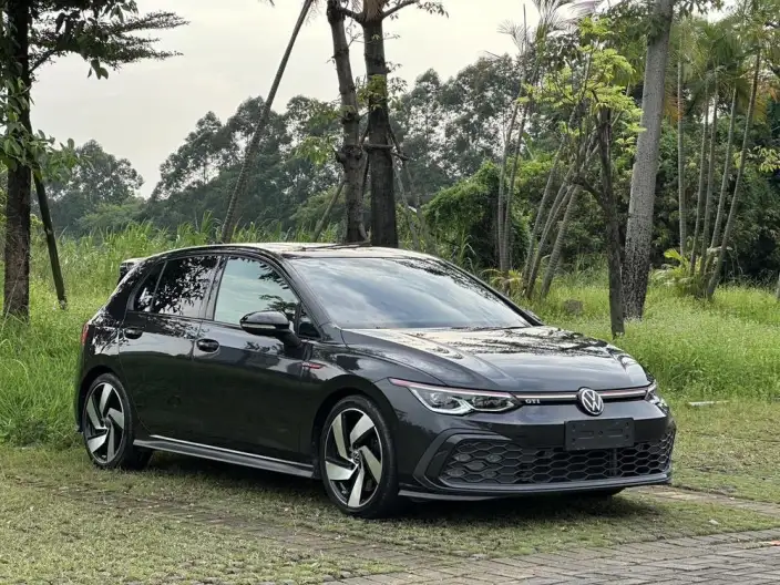 Volkswagen Golf GTI 2021 Model 380TSI DSG GTI – фото 3