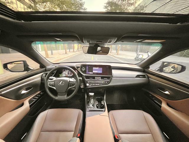 Lexus ES 2022 200 Excellence – фото 5
