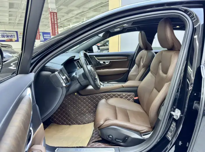 Volvo S90 2022 Model B5 Smart Range Deluxe Edition – фото 10