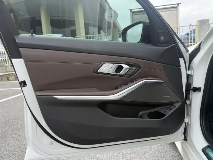 BMW 3 Series 2022 Model 325Li M Sports Set – фото 8