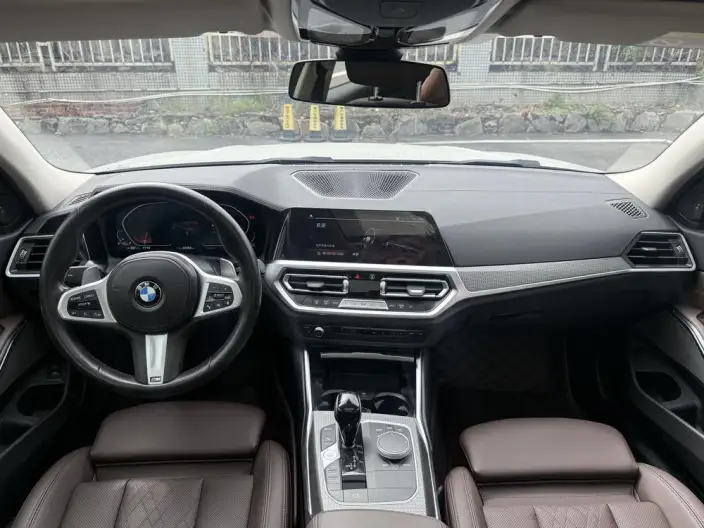 BMW 3 Series 2022 Model 325Li M Sports Set – фото 10