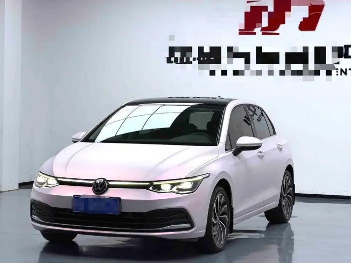 Volkswagen Golf 2021 Model 280TSI DSG Pro – фото 1