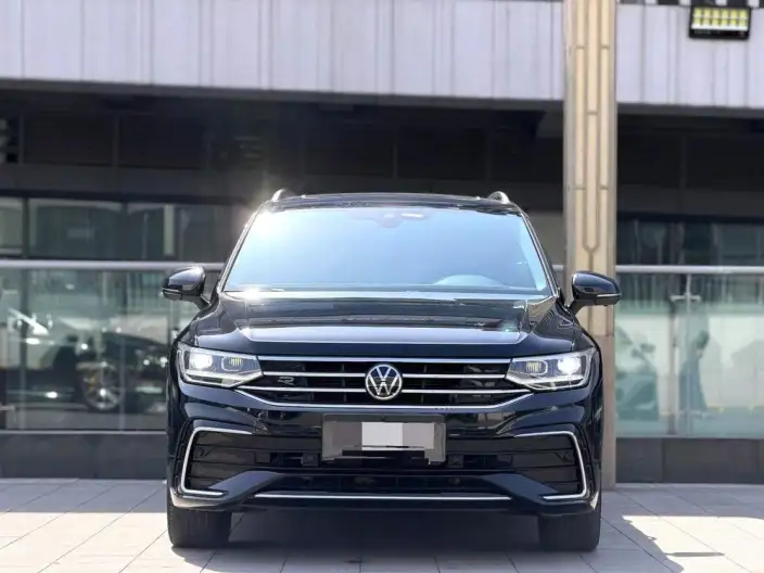 Volkswagen Tiguan L 2022 Model 330TSI Automatic 2WD R-Line Enjoy the version more – фото 2