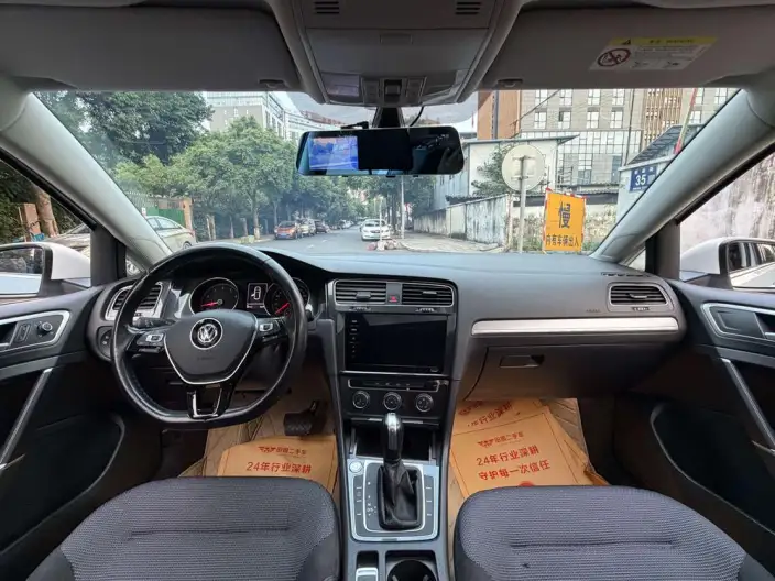 Volkswagen Golf 2020 Model Zhiai Edition 280TSI DSG Comfort Model – фото 7