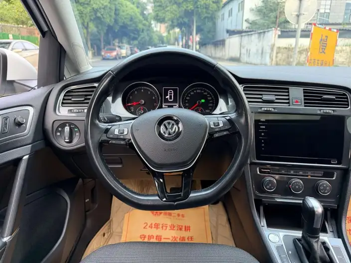 Volkswagen Golf 2020 Model Zhiai Edition 280TSI DSG Comfort Model – фото 9