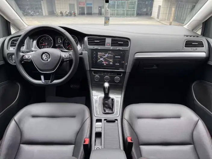 Volkswagen Golf 2020 Model Zhiai Edition 280TSI DSG Comfort Model – фото 8