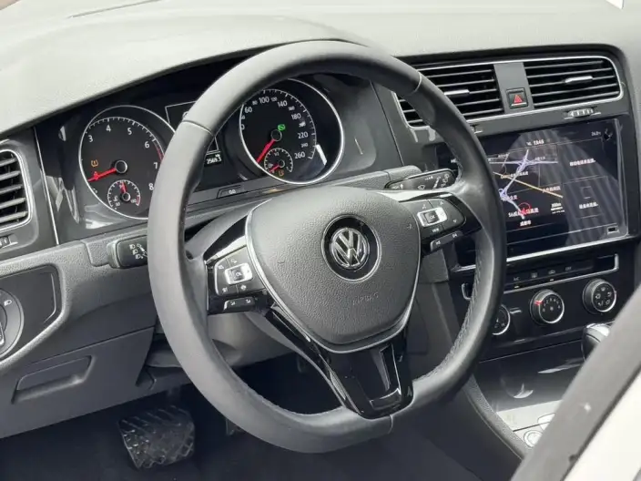 Volkswagen Golf 2020 Model Zhiai Edition 280TSI DSG Comfort Model – фото 10