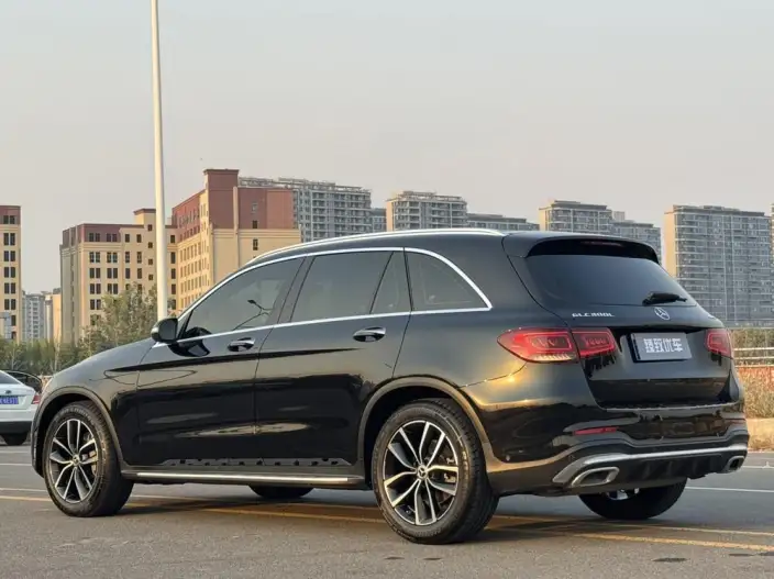 Mercedes-Benz GLC 2020 Model GLC 300 L 4MATIC Dynamic Model – фото 5
