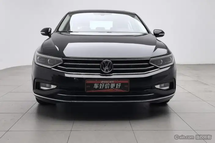 Volkswagen Magotan 2020 Model 330TSI DSG Luxury Model – фото 2
