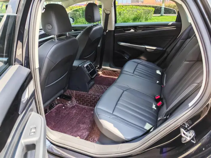Volkswagen Passat 2023 Model Facelift 280TSI Business Edition – фото 9