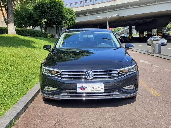 Volkswagen Magotan 2020 Model 280TSI DSG Comfort Model – фото 2