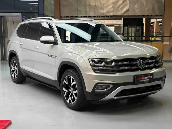 Volkswagen Teramont 2020 Model Facelift 380TSI 4WD Deluxe Edition – фото 3