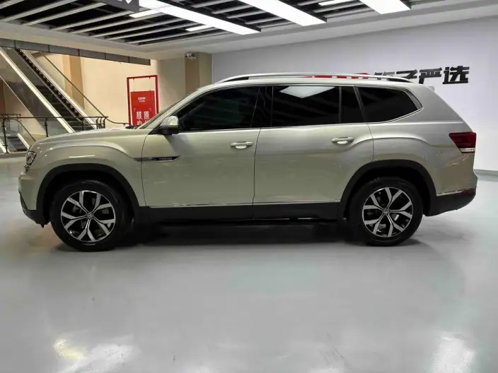 Volkswagen Teramont 2020 Model Facelift 380TSI 4WD Deluxe Edition – фото 4